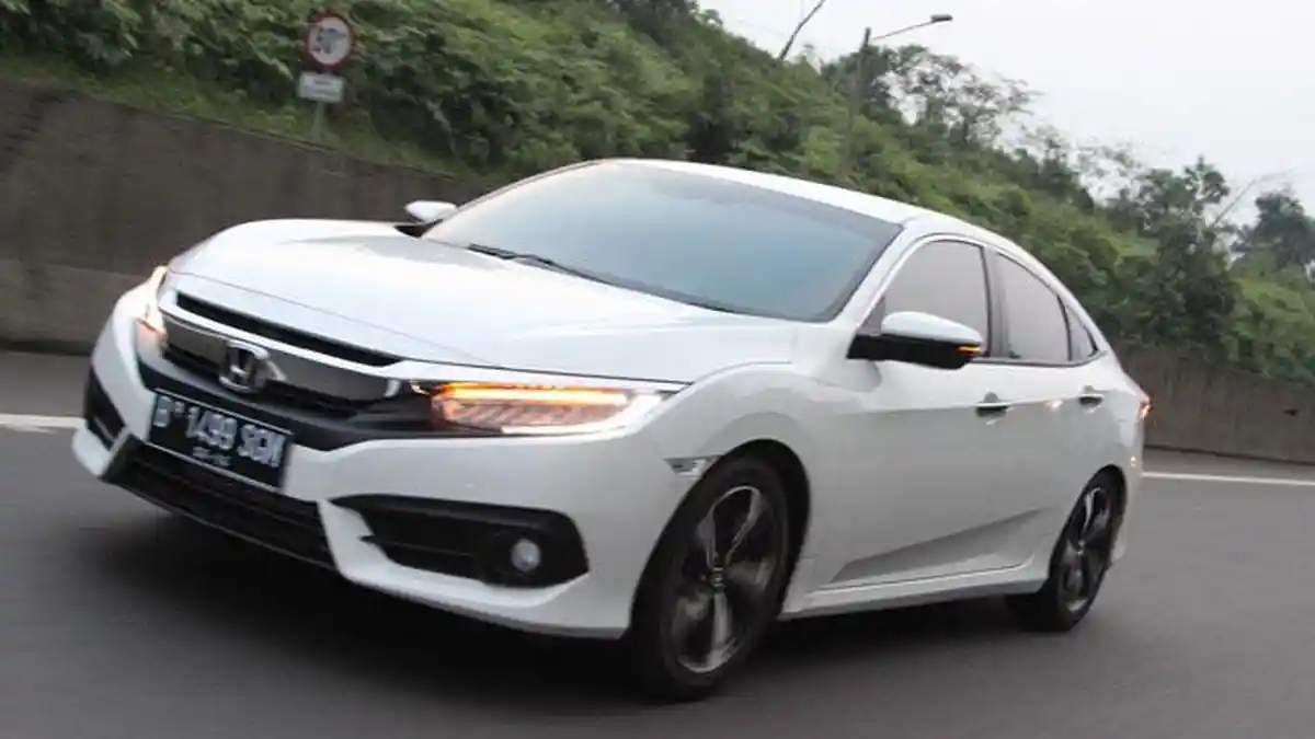 Info Mobil Terkini, Simak Harga Mobil Bekas Honda Civic Turbo