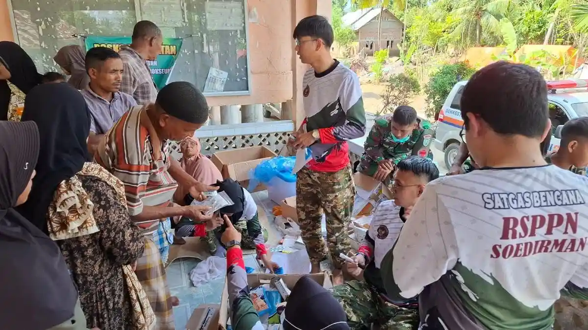 Tim Medis Kemhan-TNI Keliling Pelosok Aceh Utara, Warga Banyak Mengeluh Pegal Hingga Iritasi Kulit