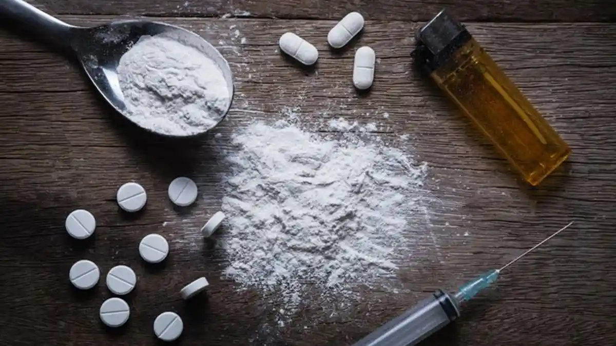 Kedapatan Polisi Miliki Pil Karnopen, Pengedar Narkoba asal Tuban Simpan Barang Bukti di Helmnya