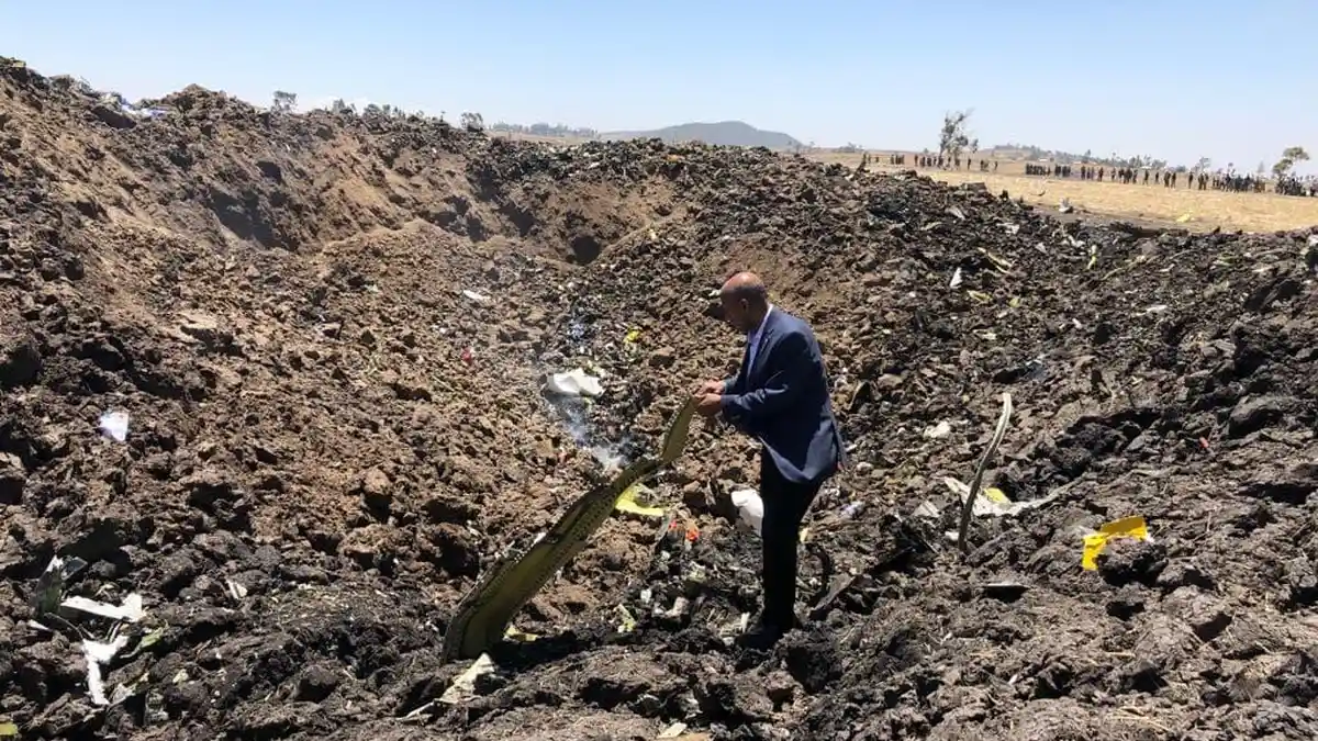 Boeing 737 MAX 8 Ethiopian Airlines Jatuh, Keluarga Korban Datangi Bandara Nairobi