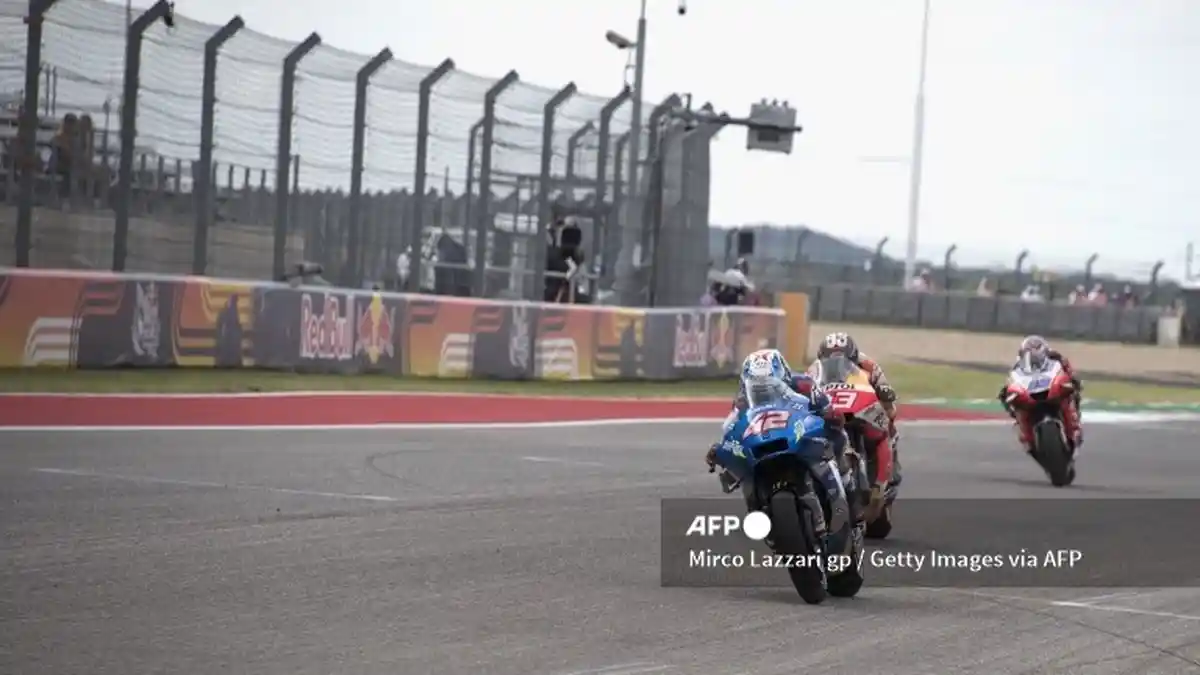 LIVE Streaming MotoGp Trans7 Hari Ini CNN Indonesia Nonton Siaran Langsung GP Emilia Romagna 2021