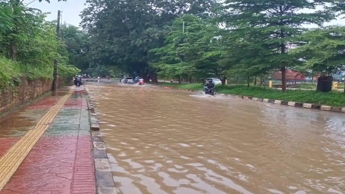 Banjir di Batam Rendam Sejumlah Ruas Jalan, Ini Harapan Pengendara ke Pemko