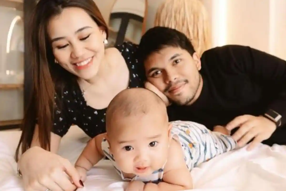 Aaliyah Massaid dan Thariq Halilintar Pamer Wajah Baby Arash di Usia 3 Bulan, Bikin Netizen Gemas