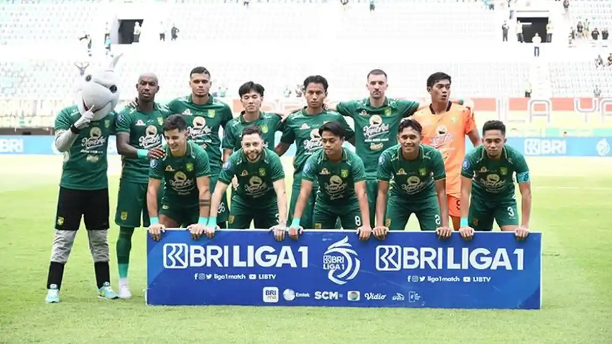 Prediksi Line-up Persebaya Surabaya vs Persik Kediri: Bruno Starter, Robson Duarte Comeback?