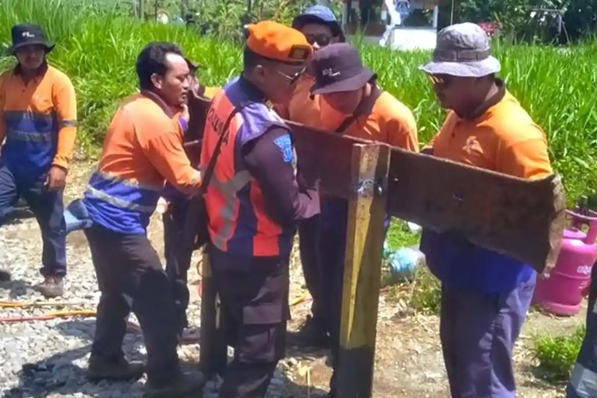 KAI Daop 7 Tutup Perlintasan Liar Garum Blitar, Demi Keselamatan, Target 15 Titik