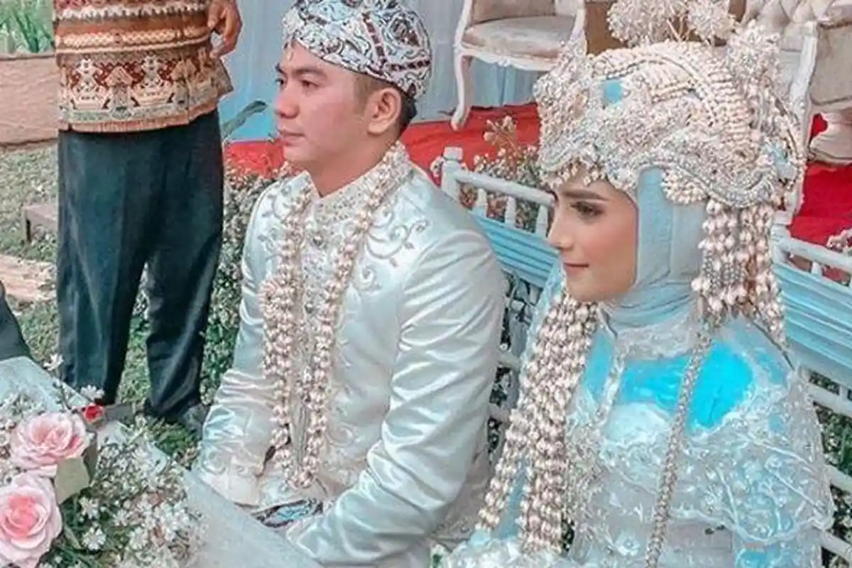 Ivan Gunawan dan Iis Dahlia Menangis Lihat Rizki DA Banyak Dihujat, Mengapa? Sarankan Matikan Komen