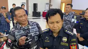 Kabid-P2-Bea-Cukai-Batam-Muhtadi.jpg