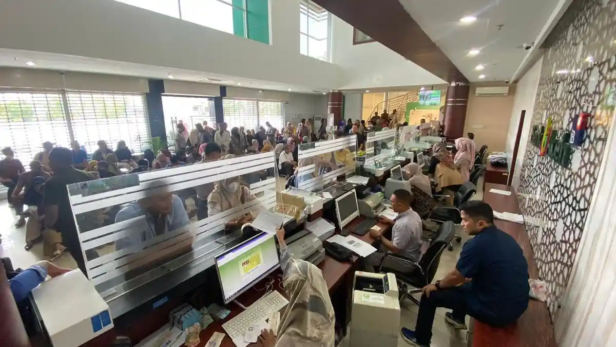 Operasional Terbatas Bank Aceh Jelang Idul Fitri Berjalan Normal