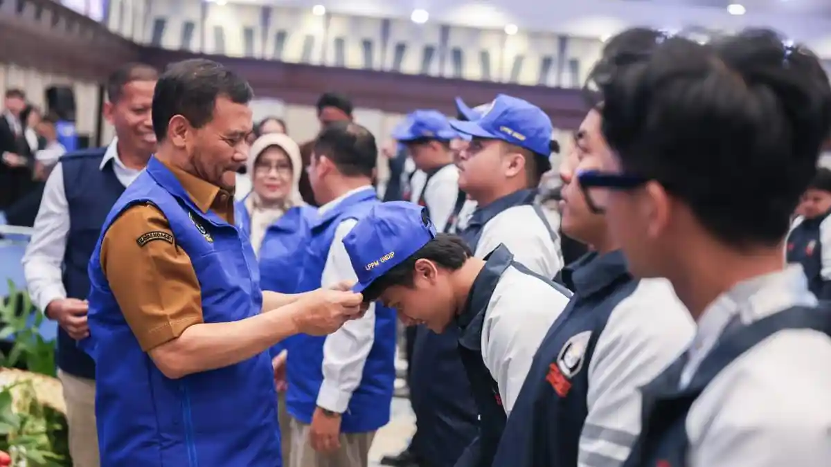 Ahmad Luthfi Lepas 4.620 Mahasiswa KKN Undip, Siap Perkuat Program Kecamatan Berdaya di Jateng - Tribun-bali.com