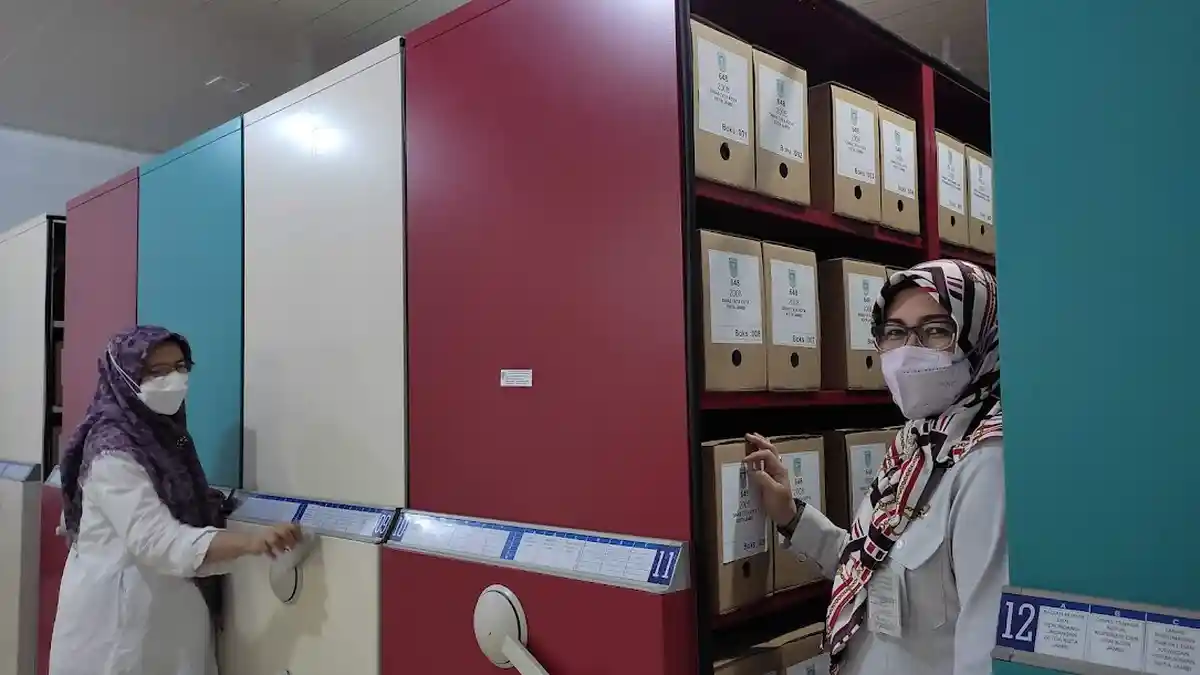 Melihat Ruang Arsip Dinas Kearsipan dan Perpustakaan Kota Jambi,  Mengumpulkan Arsip Tidak Gampang