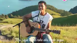 Dede-Fariz-membawakan-lagu-Paga-Bogo.jpg