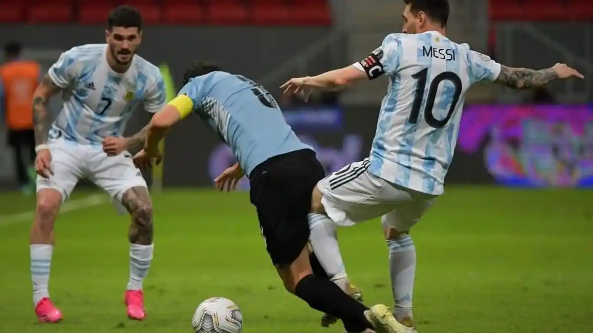 Cuplikan Gol Argentina Vs Uruguay, Asis Ganteng Messi Cukup Hempaskan La Celeste