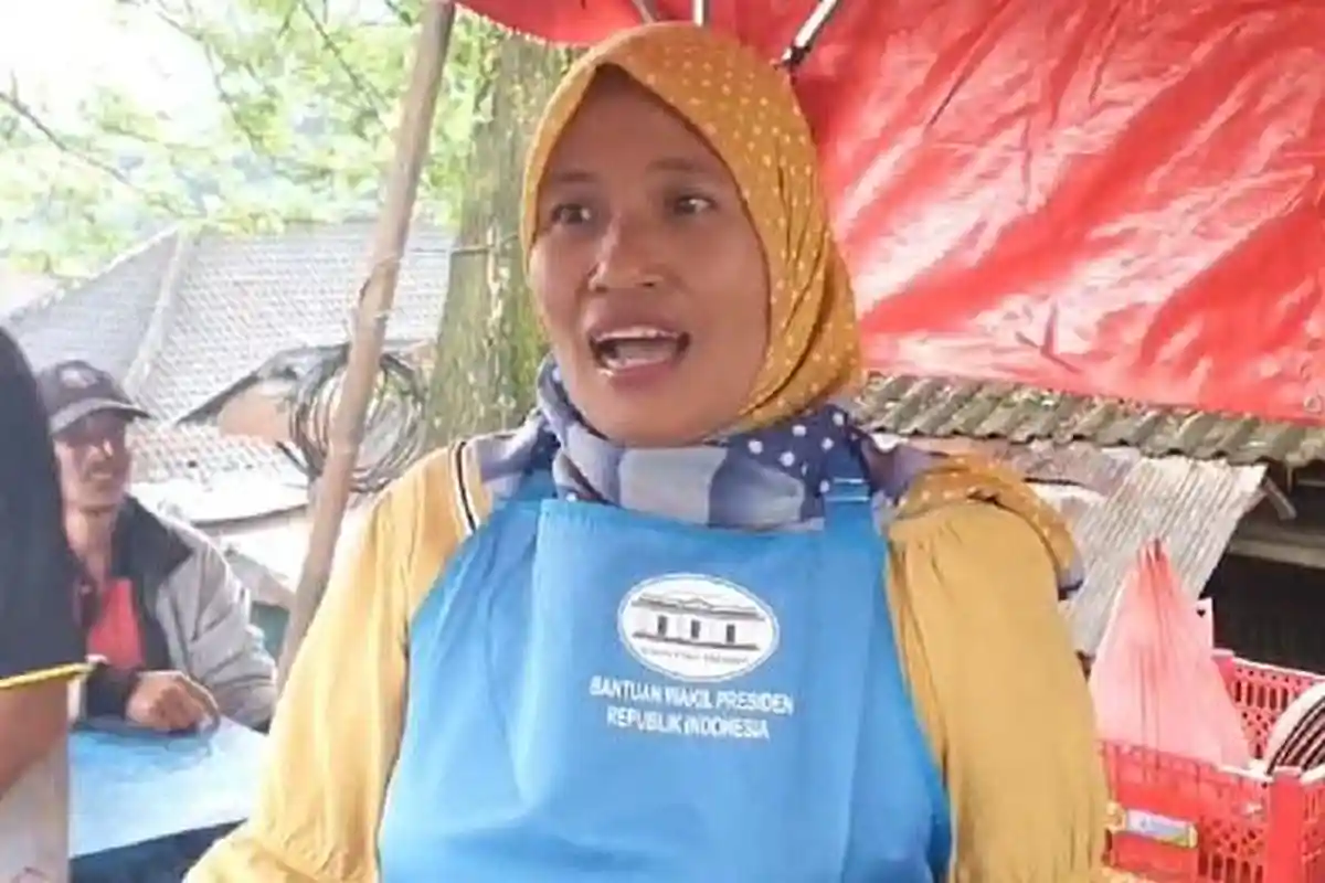 Swarmini: Mas Gibran Monggo Bubur, Ditemani Koster, Wapres Gibran Cek Harga Sembako di Tabanan