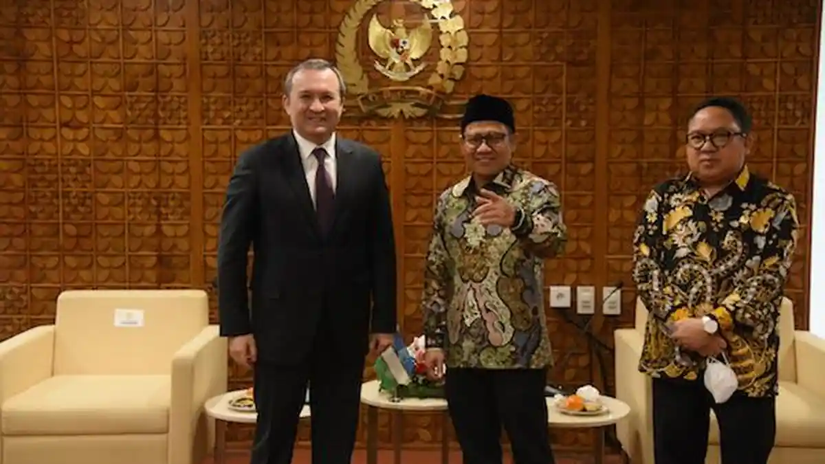 Perkuat Kerja Sama Bilateral, DPR Terima Kunjungan Duta Besar Uzbekistan