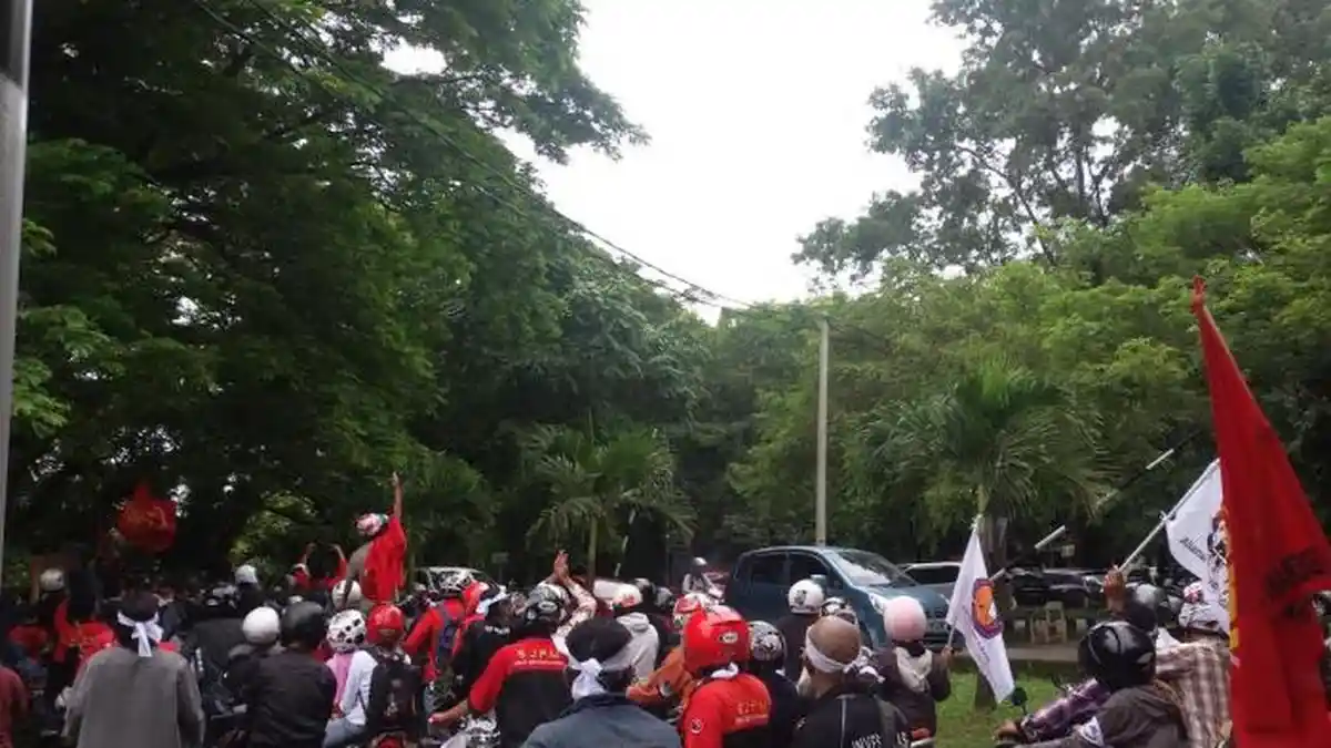Pendukung Abraham Samad Ajak Mahasiswa FH Unhas Ikut Demo