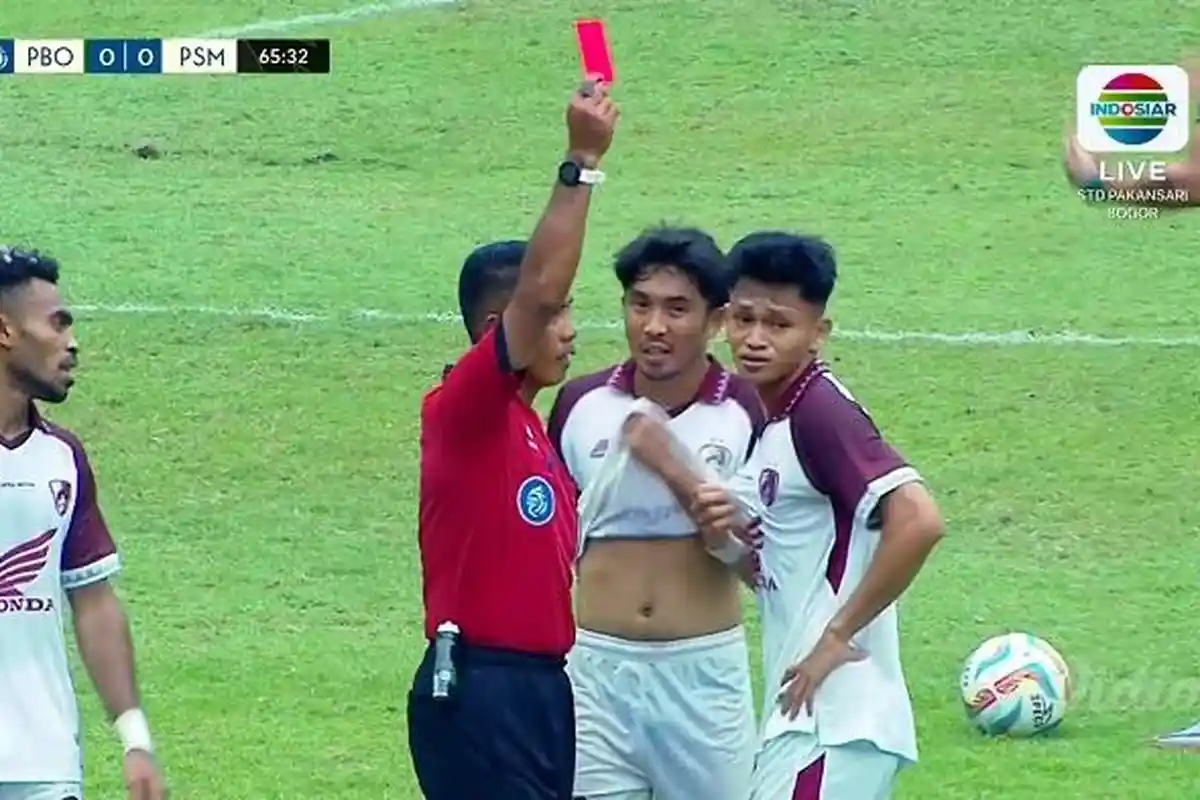 Livescore Persikabo vs PSM Makassar 0-0 : Dzaky Asraf Kartu Merah, Bernardo Tavares Was-was!