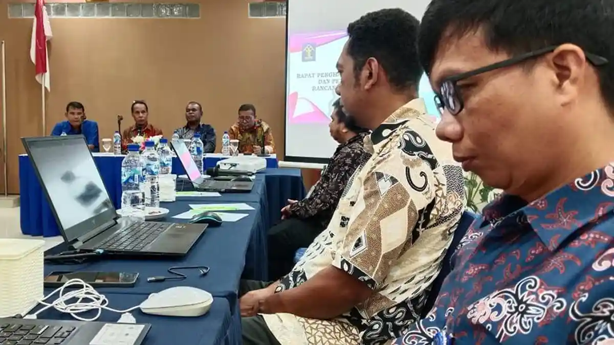 Kemenkum Papua Barat Harmonisasi 5 Raperda Teluk Bintuni