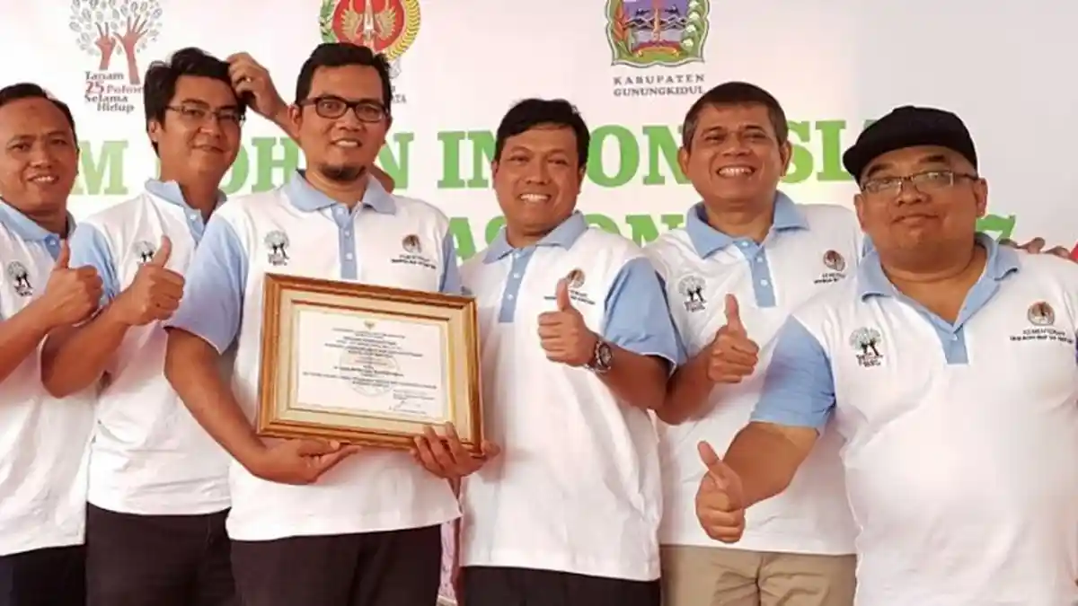 Aqua Raih Penghargaan Sebagai Pelaku Usaha Pengagas MRV
