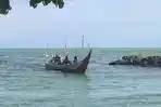 kapal-nelayan-pantai-padang-1862026.jpg