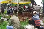 Aipda-Irwansyah-dimakamkan-di-TPU-Semper-Cilincing-Jakarta-Utara.jpg