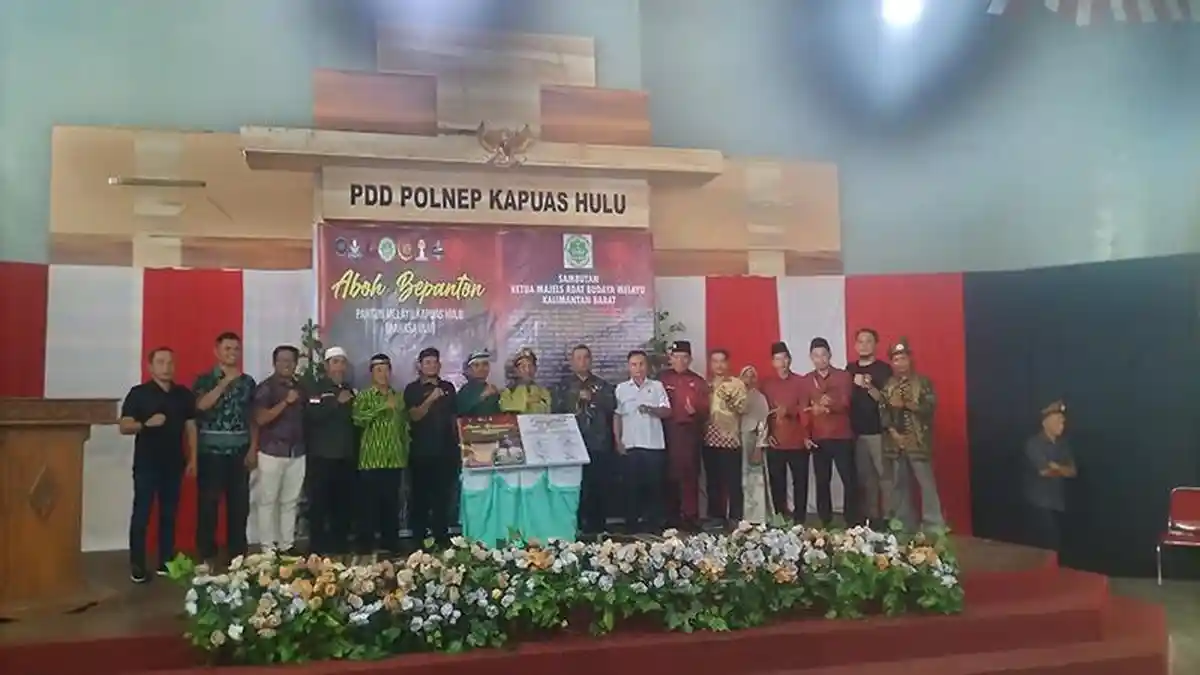 Pantun Melayu Kapuas Hulu Resmi Dibukukan dan Telah Dilaunching