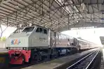 kereta-api-di-stasiun-kroya-cilacap-rabu-2912025.jpg