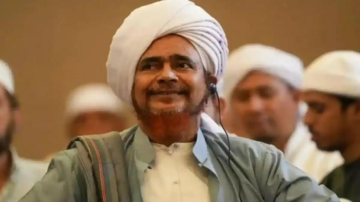 Sosok dan Profil Habib Umar bin Hafidz yang akan Datang ke Stadion Gelora Joko Samudro Gresik