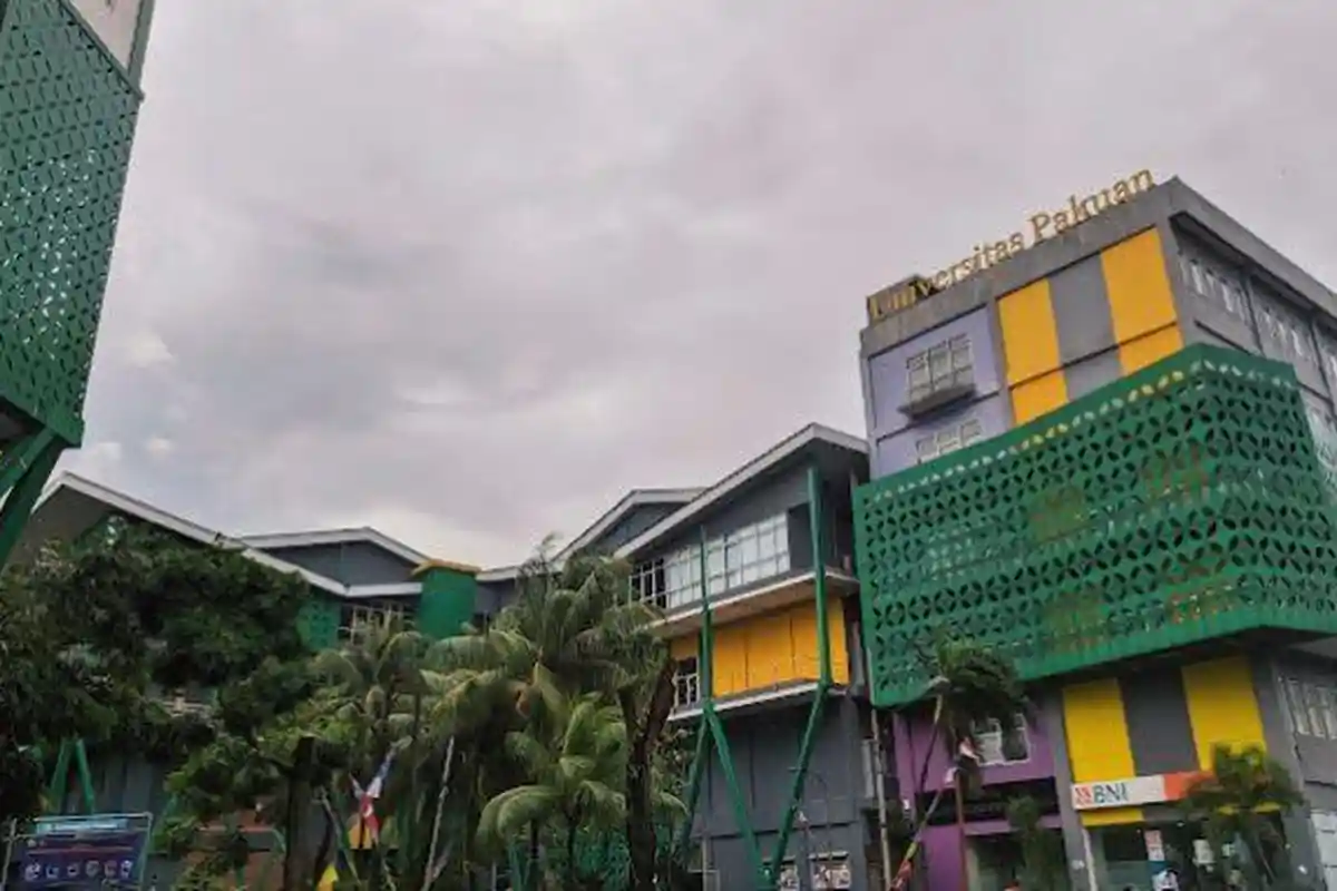 Mahasiswi Unpak Bogor yang Jatuh dari Lantai 3 Korban Bully ? Rektor : Tidak Ada Tanda-tanda