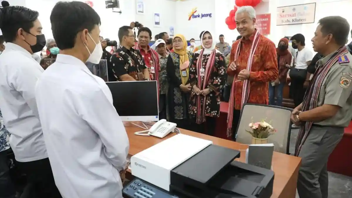 Gubernur Jawa Tengah Ganjar Pranowo Tertekad Kualitas Pelayanan ke Masyarakat Semakin Baik