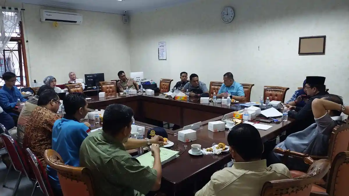 Komisi III DPRD Provinsi Jambi RDP dengan ESDM dan Dishub Bahas Soal Batubara 