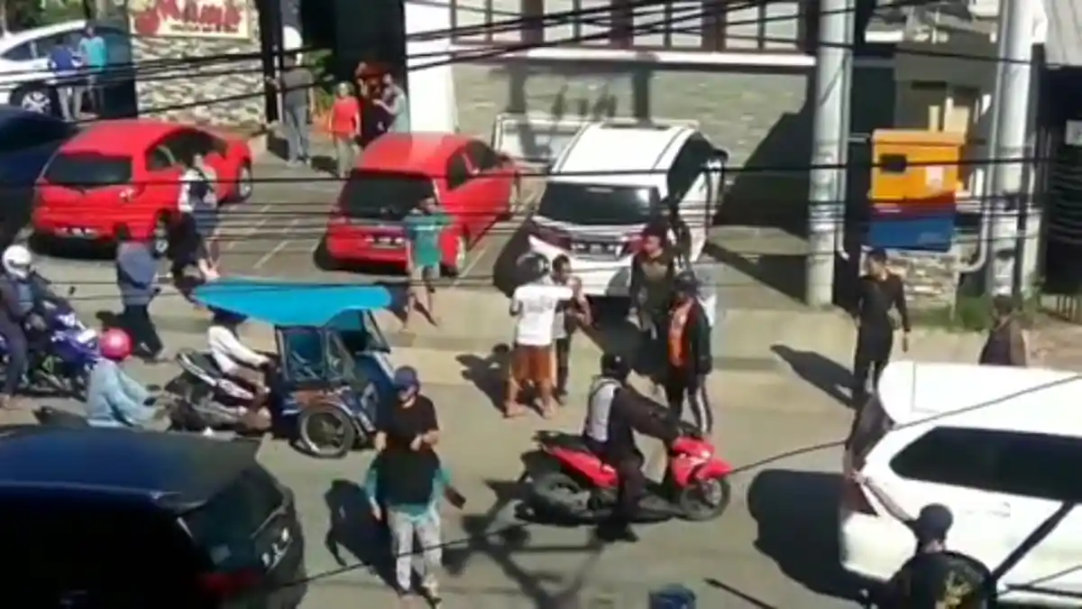 Masyarakat Menggeluh Praktik Pungli di Pasar Batang