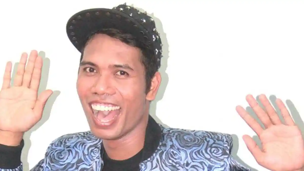 Lama Tak Terlihat, Udin Sedunia Kini Muncul di Tengah Korban Gempa Lombok