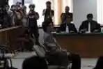 Tersangka Andi Mallarangeng di Vonis 4 Tahun Penjara