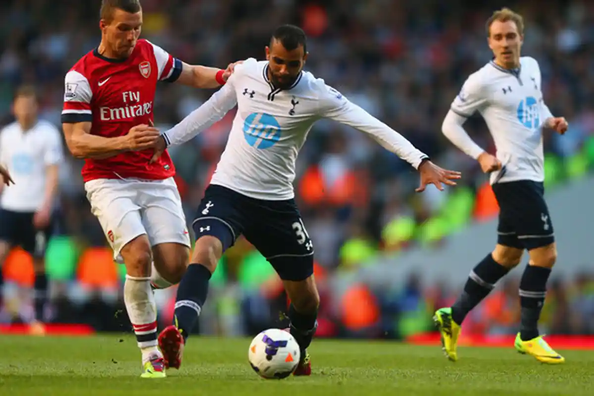 Sandro Ditaksir Napoli