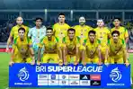 Skuad-utama-Persebaya-menghadapi-Persis-Solo-di-Stadion-Manahan-Solo-Sabtu.jpg