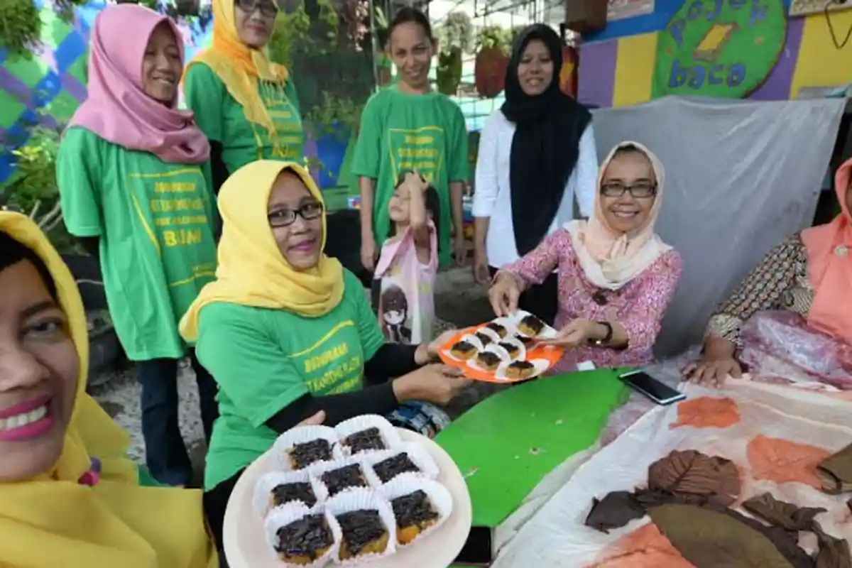 Mencicipi Nugget Pisang Kreasi Warga  RT 4 RW 1 Jetis Wetan, Margorejo, Surabaya