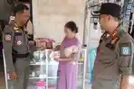 Satpol PP Bangka Razia Warung Kelontong di Bakam, Ratusan Obat Kesehatan Tanpa Izin BPOM Disita
