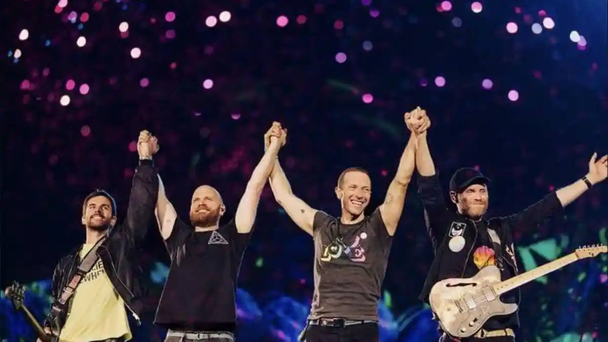 10 Rekomendasi Lagu Coldplay yang Semangat dan Bikin Mood Naik 