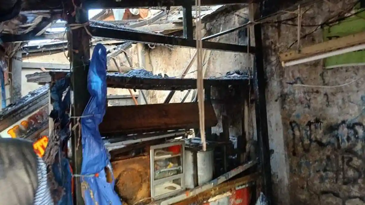 Lapak Vermak Levis dan Sate di Panaragan Kota Bogor Hangus Terbakar, Diduga Gegara Korslet Listrik