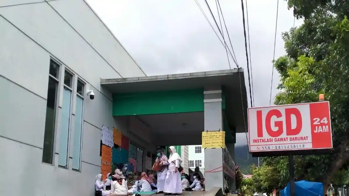 TPP Tak Kunjungung Dibayarkan, Nakes RSUD Chasan Boesoirie Ternate Tagih Janji Gubernur