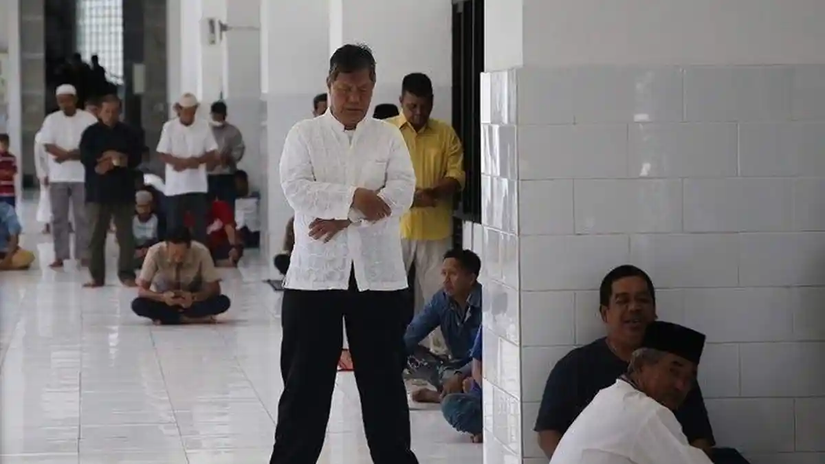 Bacaan Niat Sholat Qobliyah Jumat dan Sholat Badiyah Jumat serta Tata Caranya