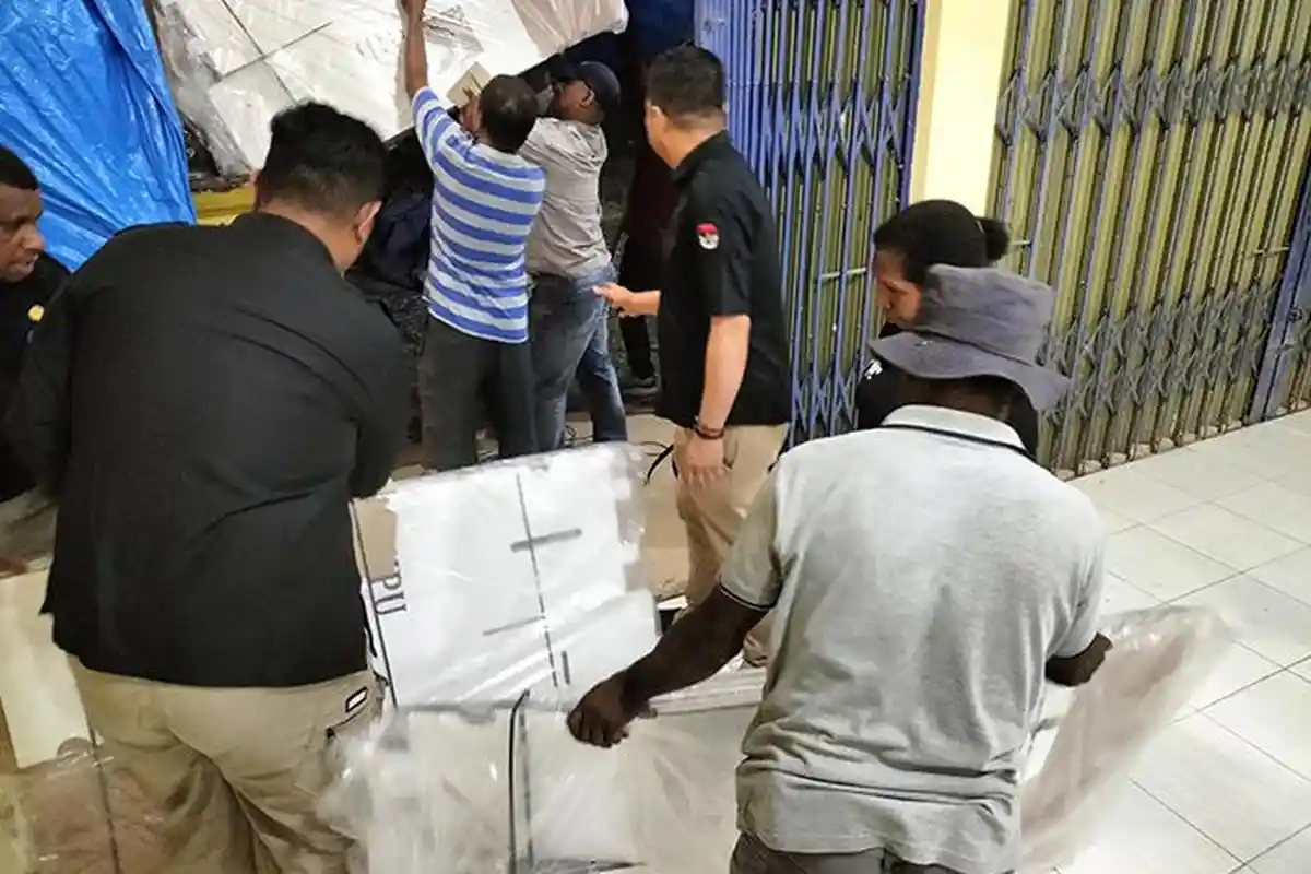 1.035 Kotak Suara Tidak Rusak, Ketua KPU Sorong Selatan: Kami Sudah Sortir