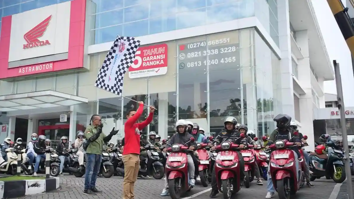 Rayakan Anniversary Perdana, Ratusan Bikers Honda Stylo Serbu Yogyakarta