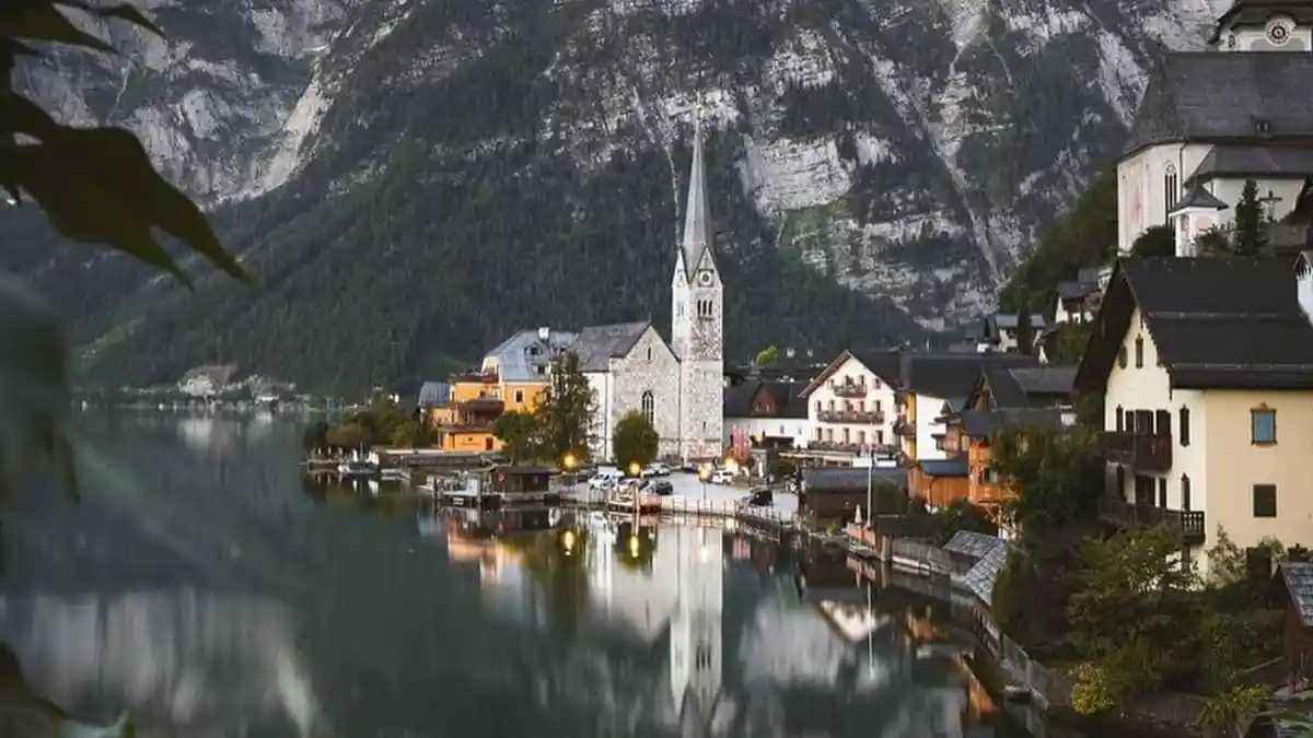 Pemerintah Austria Batasi Kunjungan Turis ke Desa Ini karena Film Frozen