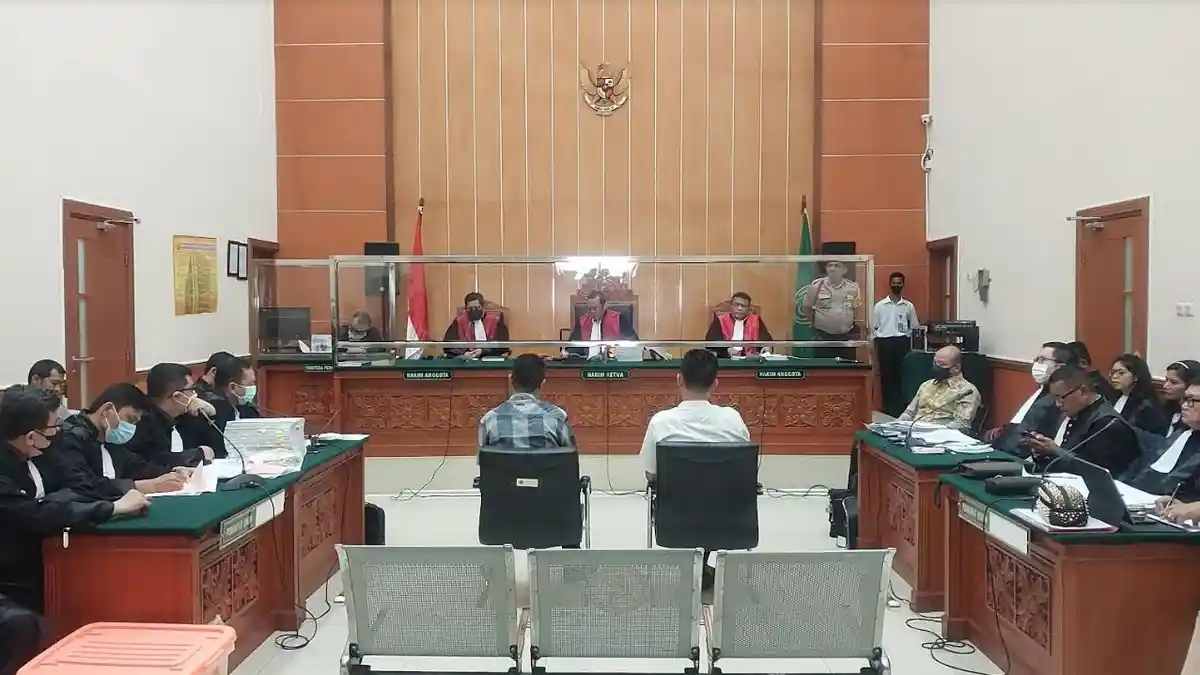 Hotman Paris Soroti Pergantian JPU Sidang Irjen Pol Teddy Minahasa: Ada Jaksa Kasus Ferdy Sambo