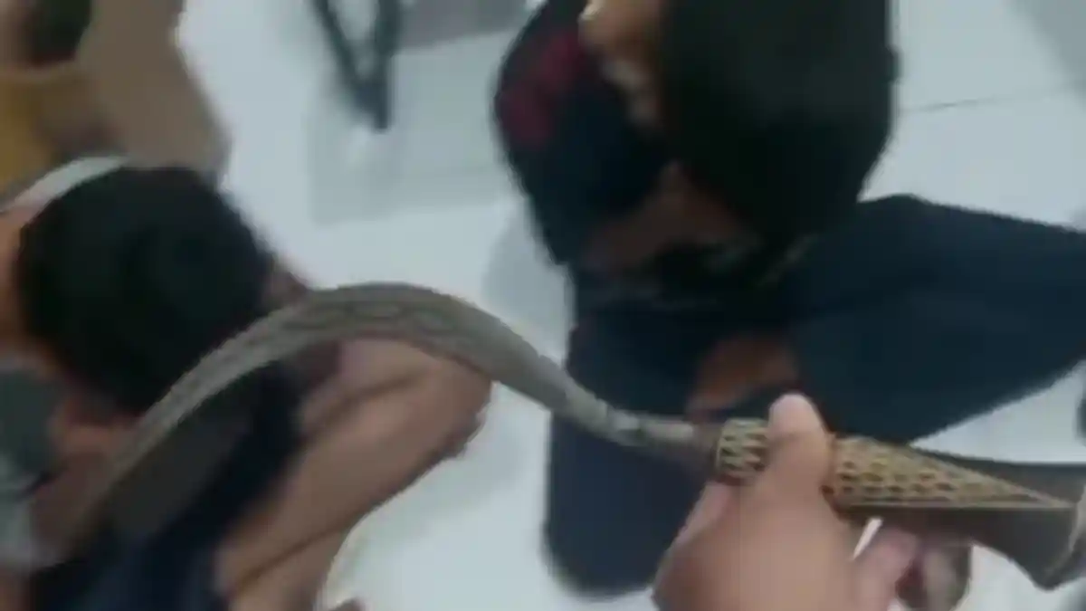 Dua Bocah Cilacap Ditangkap, Bawa Celurit Tengah Malam Diduga Hendak Tawuran