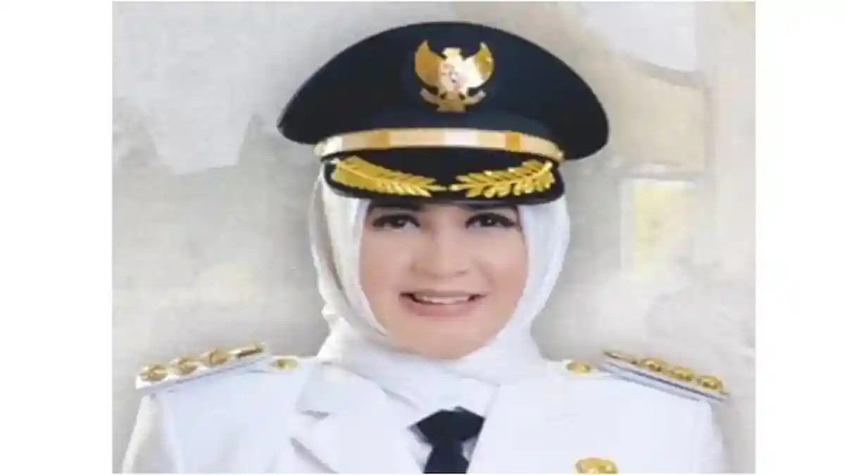 Profil Fadia Arafiq Bupati Pekalongan di-OTT KPK, Anak Penyanyi Dangdut ...