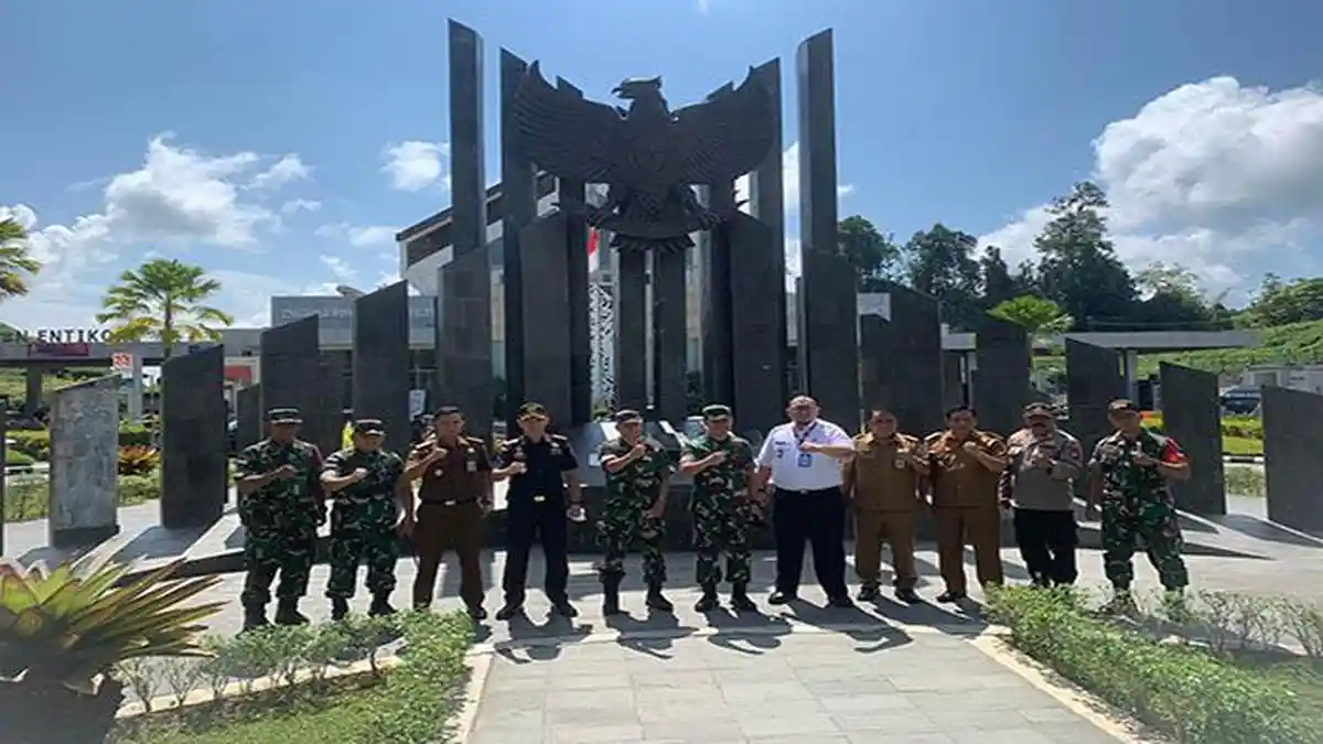 Satgas Pamtas RI-Malaysia Yonif 645/Gty Terima Kunjungan Kerja Tim Pengumpul Data Staf Ahli Panglima