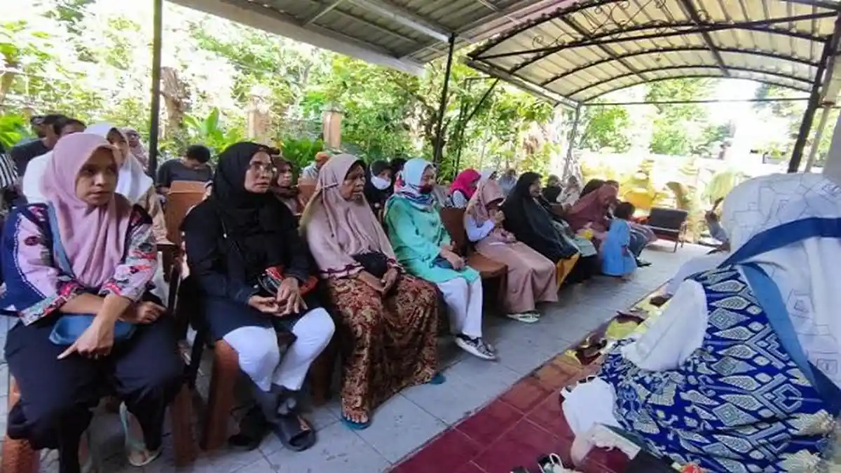 BKMT NTT Berbagai Kasih di Bulan Ramadhan