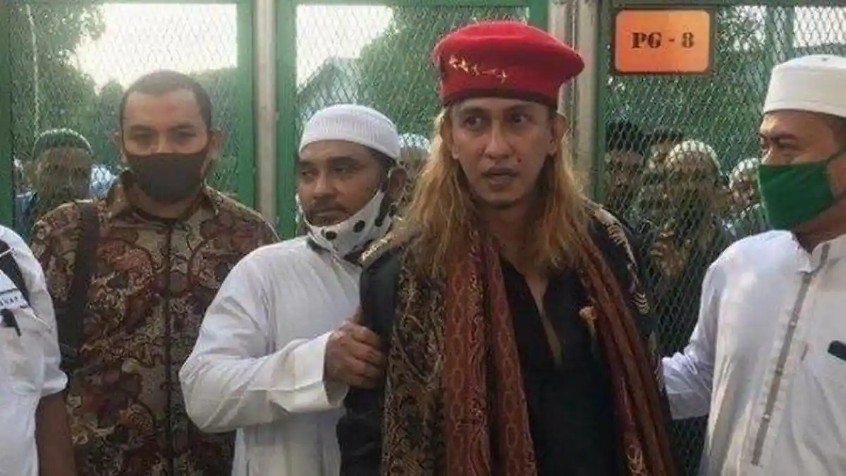 Akui Pukul Sopir Taksi Online, Ini Sosok Bahar bin Smith, Ulama Asal Manado Sulawesi Utara